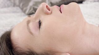 Defloration of virgin vagina of Daisy Datson