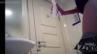 Pissing69