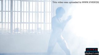 Boxing training got ebony MILF Ana Foxxx all Hottie so she stripped