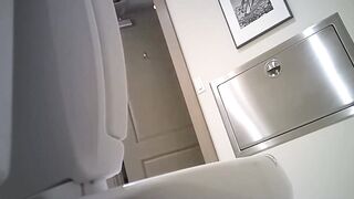 African meat taking a piss and showing that goddess ass