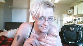 Welcome. an Introduction of Mandy Dickenz