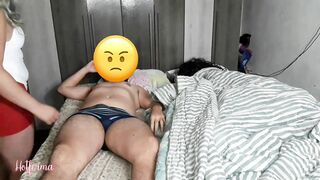 Sex with the niece next to the ex-wife
