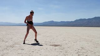 Pissing into the Dessert