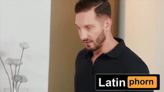 Follando a Mi Compañera De Cuarto Con Enormes Tetas Naturales