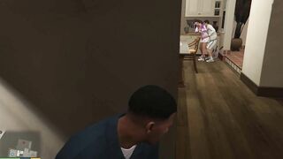 GTA Freaky Vouyeur is Sneeking inside to Unkown House