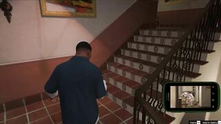GTA Freaky Vouyeur is Sneeking inside to Unkown House