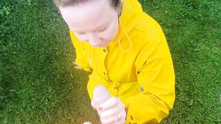 Sucking Off my Husbands Penis inside the Garden