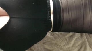 The Fitness Camgirl Wanted to Banged! so much that she Tore her Pants and Jumped on the Cock