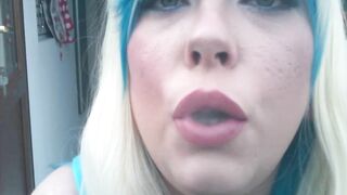 BBW Blondie Tina Snua Smoking A Petite Vogue Cigarette Into