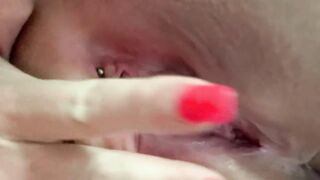 Blonde milf Unwind herself