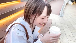 A short-cut female college schoolgirl (22) from Kansai, a signboard