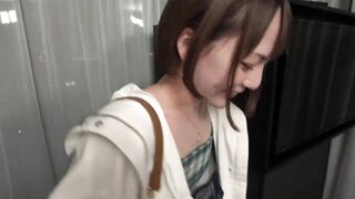 A short-cut female college schoolgirl (22) from Kansai, a signboard