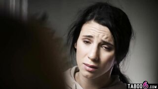 milf psychologist Nicky Thorne DPed with a huge penis and