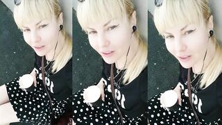 HI) I AM JULIA LET'S CHAT?