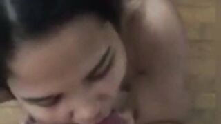 awek melayu BLOWJOB kesedapan
