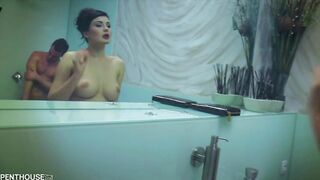 Couples inside Heat - Lucy Li