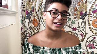 Sweet Ebony Amateur Loves To Play For Camera