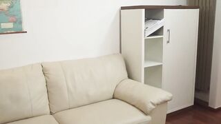 Moms get Anal and Vaginal Sex from Boys