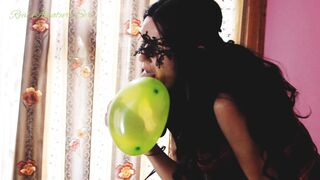 Hot cougar Bimbo Balloon Tease and Popping