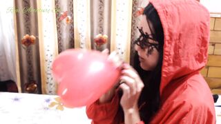 Hottie and Hot Ballon Blow to Pop Funny
