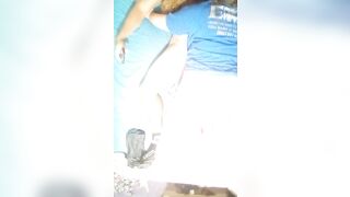 Sucking Off Babe Dude's Penis until he Shoots his Load