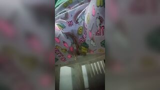 Una Perra Susia Se Orinó En La Pijama