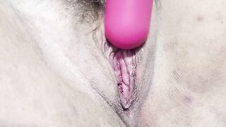 Lusty Bitch Loves Fucking herself