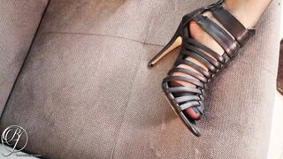 I Caught my Goddess Blonde Stepmom Masturbating, Leaking Soak Snatch Bdsm inside Underwear