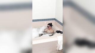 Bathtub Fun! Perfect Orgasm!