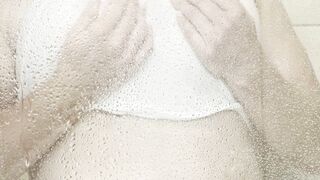 I Play with my Long Tits into the Shower for You!
