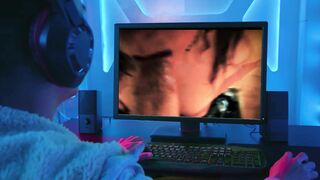 Learn how to Suck Juicy Penis by Watching Pornstars Online