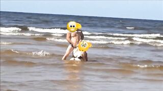 With a Secretary at the Sea