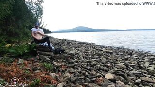 bimbos Masturbte Snatch while Walking inside Nature