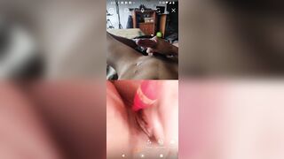 Mi Amiga Caliente me Hace Videollamada y me Saca La Leche
