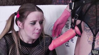 Submissive dyke blowing
