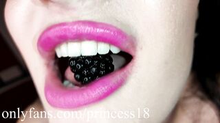 Princess18 Bondage Mouth Tour Close up