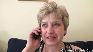 Vulgar older grandma dig double penetration