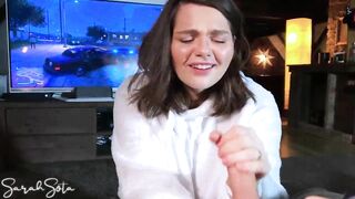 Sucking Off him off while he is Gaming - how Big