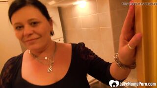 Cute old woman got naked and masturbated passionately