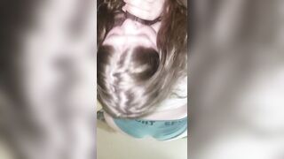 Adorable Huge Boobs 19 YEAR OLDER with a Huge ASS sucks BBC