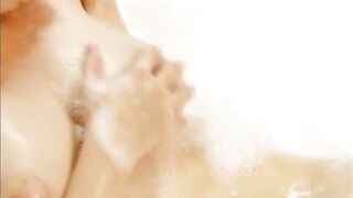 blonde with dark unshaved pussy showers p1