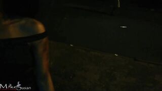 Estavamos transando na Garagem da casa de um amigo quando
