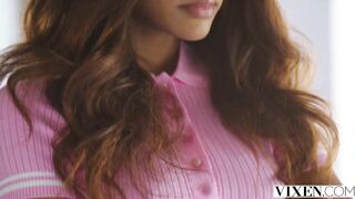 VIXEN Kinky Bombshell rich Women seduces her bodyguard
