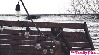 "This Is The Worst Christmas Ever!" Cindy Lou Saves Christmas