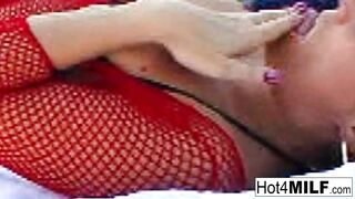 Interracial Lesbos Love each Other's Body