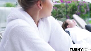 TUSHY Anal-Enjoying Venera gets one of a kind service from masseuse