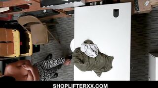 Interracial Hard Sex Between Goddess Black sluts and Mall Officer