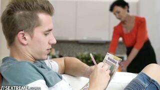 21 SEXTREME - Jason Storm Takes Freaky Grandmother's Vagina To