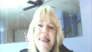 Amateur Three-Way : cougar give us a Double Barrel Bj before she Lets us Banged and Cummed her