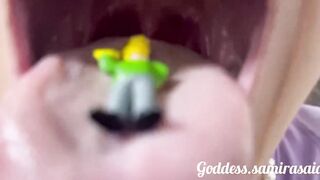 The Giantess Samira Plays the Luck of her Tinys with a Dice (Trailer Vore, Footcrush)